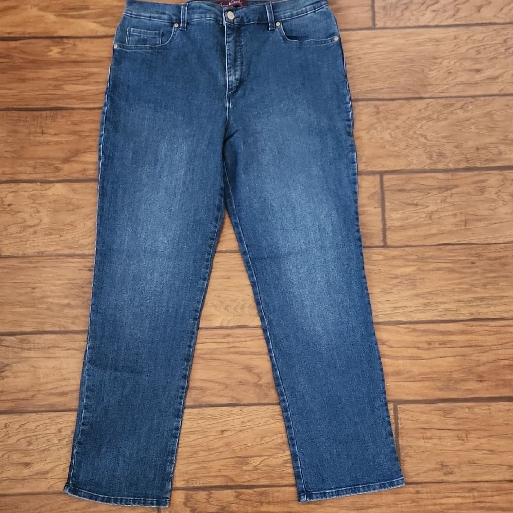 Gloria Vanderbilt Amanda Midwash Blue Straight-Leg Jeans Size 14